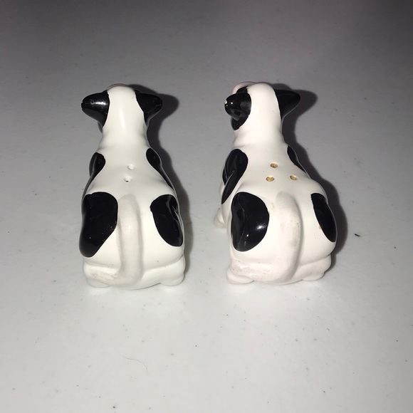 Cow Ceramic Salt and Pepper Shakers - Picture 3 of 3